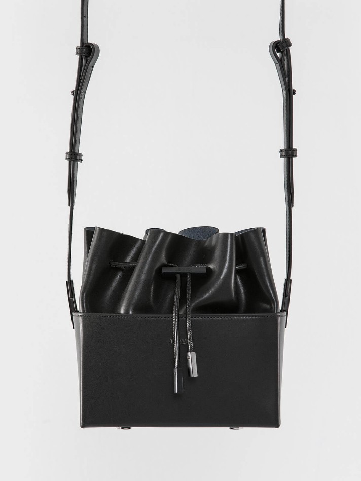 더조엘르 | ABCENSE(앱센스) - [ABCENSE] 베이 스퀘어백(블랙/브라운/핑크/그레이)  - Bay Square Leather Bag
